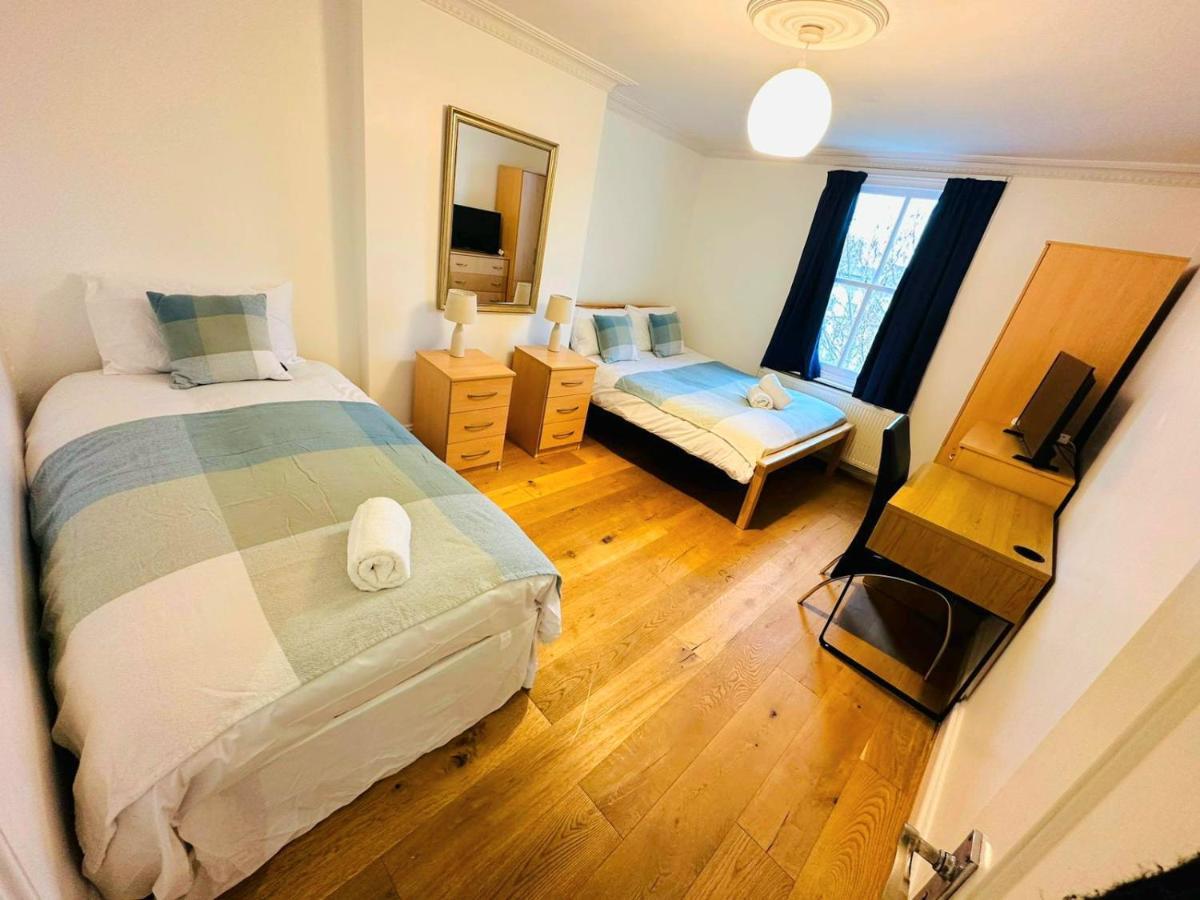 Cosy Home In Kensington - Great Location! 3 Minutes Walk To Earl'S Court Station Лондон Екстер'єр фото