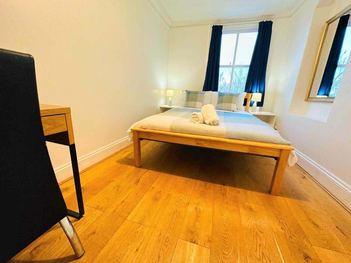 Cosy Home In Kensington - Great Location! 3 Minutes Walk To Earl'S Court Station Лондон Екстер'єр фото