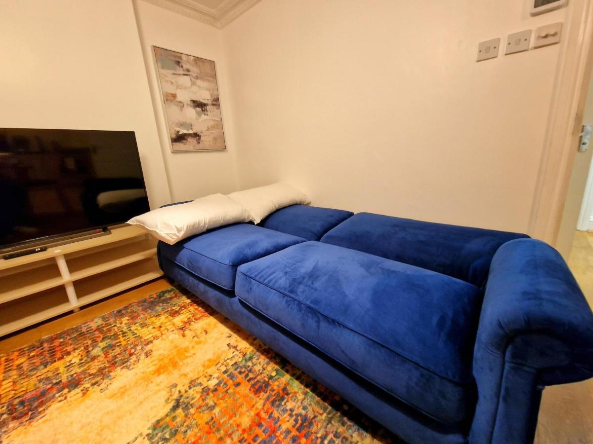 Cosy Home In Kensington - Great Location! 3 Minutes Walk To Earl'S Court Station Лондон Екстер'єр фото