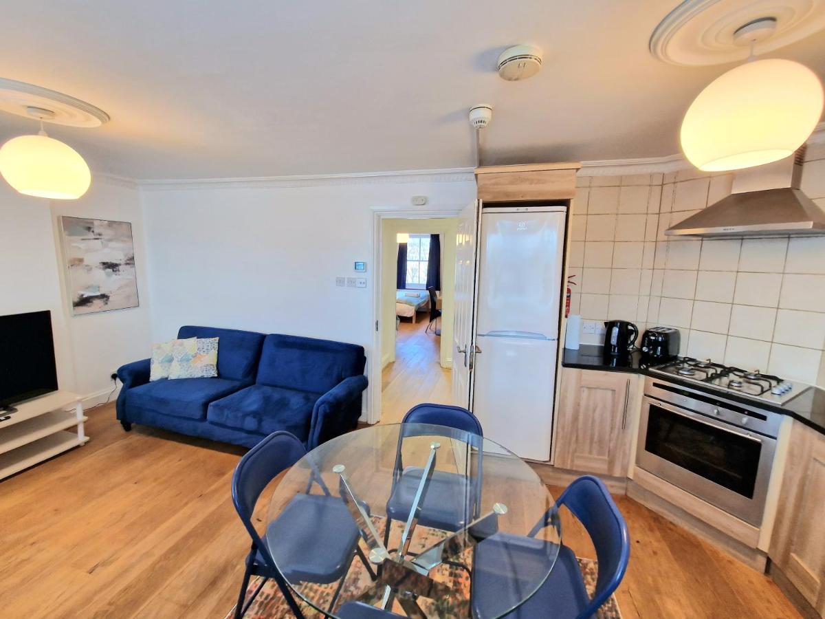 Cosy Home In Kensington - Great Location! 3 Minutes Walk To Earl'S Court Station Лондон Екстер'єр фото